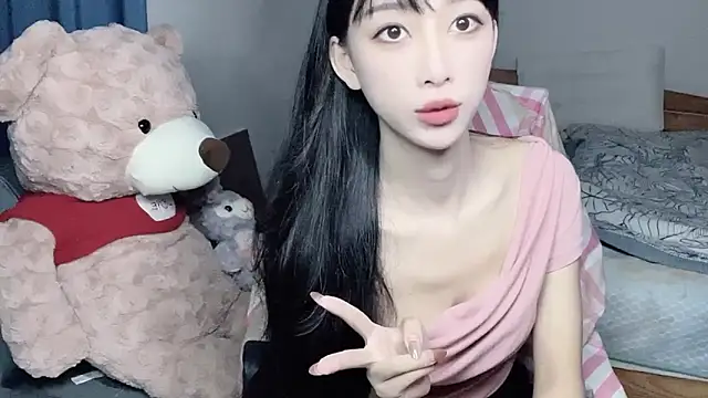 Snapshot of Lili-2 chatting on September 27, 5:30 pm Lili-2 online show from September 27, 5:30 pm