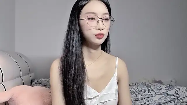 Lili-2 online show from June 6, 5:07 pm