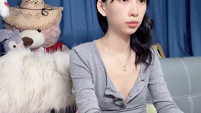 Lili-2 online show from March 29, 2:30 pm