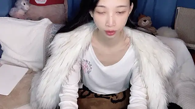 Lili-2 online show from January 14, 3:48 pm