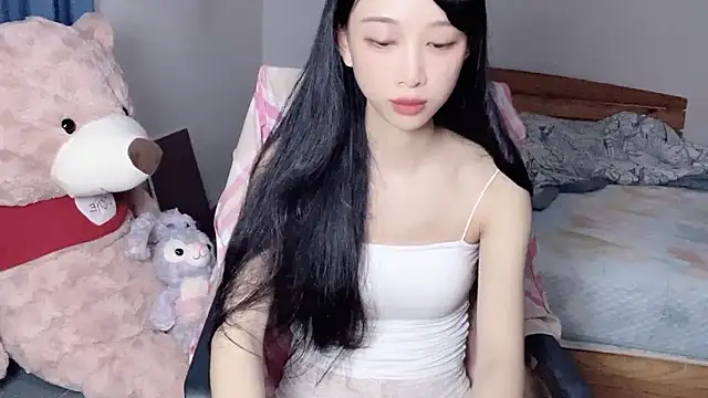 Snapshot of Lili-2 chatting on September 19, 3:49 pm Lili-2 online show from September 19, 3:49 pm