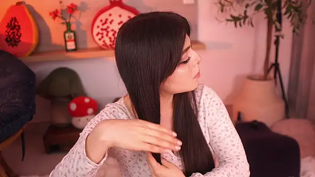 Snapshot of Dear_Morgan chatting on December 15, 10:37 pm Dear Morgan online show from December 15, 10:37 pm