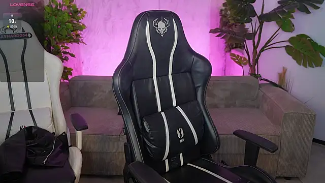 Julia  Star  online show from March 21, 3:38 pm