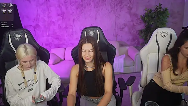 Snapshot of Julia__Star_ chatting on September 23, 2:57 pm Julia Star online show from September 23, 2:57 pm