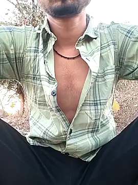 Snapshot of Piyush_2024 chatting on March 8, 12:41 pm Piyush 2024 online show from March 8, 12:41 pm