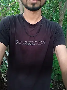 Snapshot of Piyush_2024 chatting on October 9, 1:06 am Piyush 2024 online show from October 9, 1:06 am