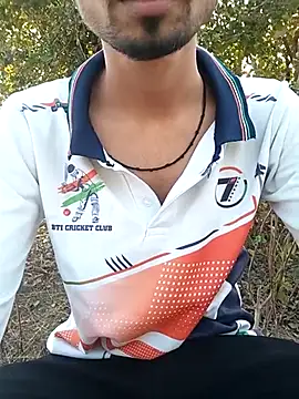 Snapshot of Piyush_2024 chatting on February 19, 10:56 am Piyush 2024 online show from February 19, 10:56 am