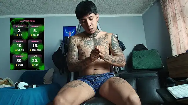 Nickhot0609 online show from April 16, 1:45 pm