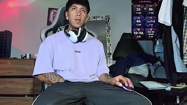 Nickhot0609 online show from November 24, 1:38 am