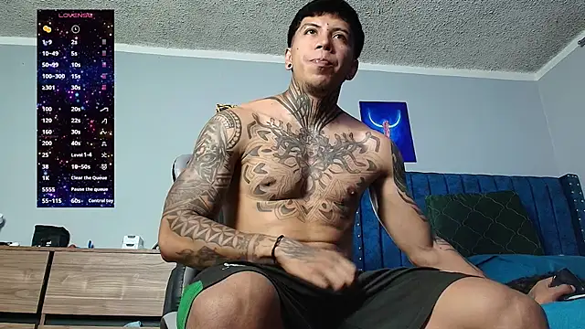 Nickhot0609 online show from July 16, 8:39 pm