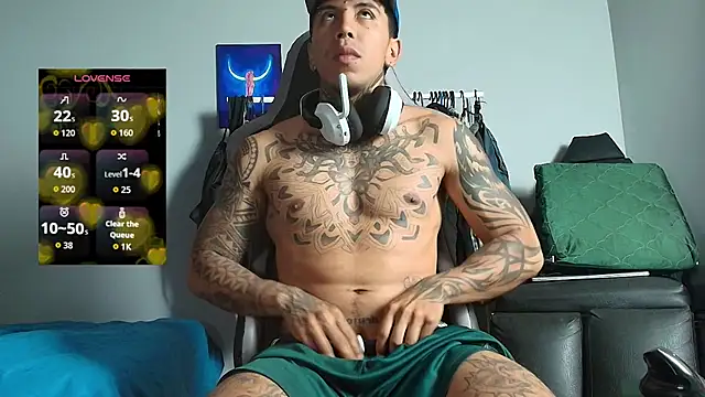 Nickhot0609 online show from March 24, 8:47 am