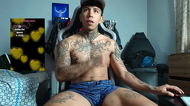 Nickhot0609 online show from March 13, 9:47 am