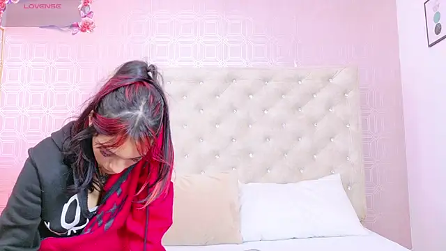 Derieri D online show from October 10, 7:47 pm