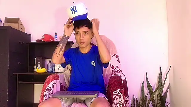 Edward Milleer online show from September 27, 11:33 pm