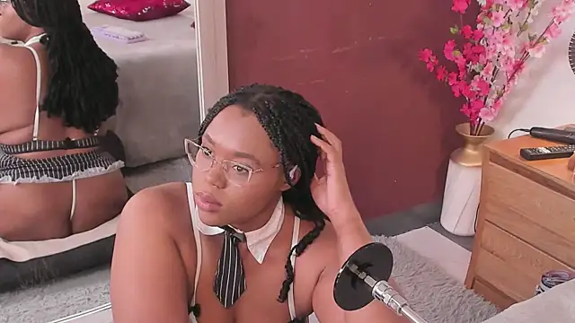 Makena gh online show from May 30, 3:24 am