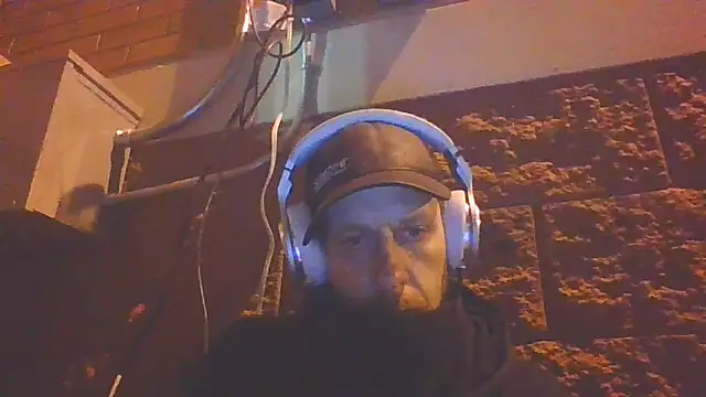 axelongshaft69 online show from April 2, 10:22 am