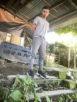 Jestebanano online show from March 20, 1:56 pm