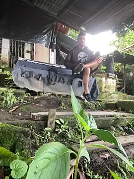 Jestebanano online show from March 13, 11:59 am