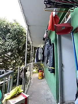 Jestebanano online show from June 11, 12:02 pm
