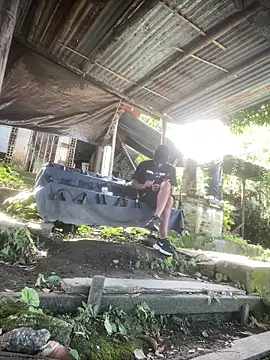 Jestebanano online show from April 2, 2:24 pm