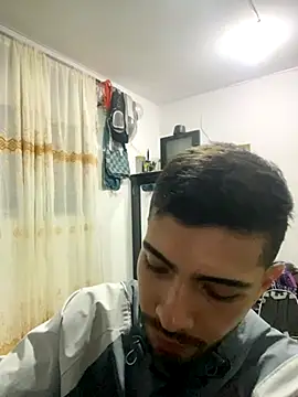 Snapshot of Jestebanano chatting on December 1, 6:14 am Jestebanano online show from December 1, 6:14 am