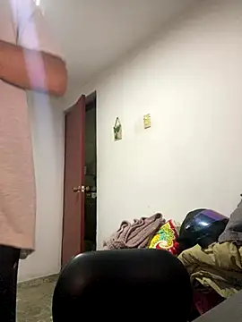 Snapshot of Jestebanano chatting on November 3, 3:45 am Jestebanano online show from November 3, 3:45 am