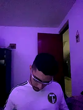 Snapshot of Jestebanano chatting on November 8, 11:30 pm Jestebanano online show from November 8, 11:30 pm