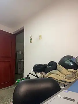 Snapshot of Jestebanano chatting on October 28, 6:12 am Jestebanano online show from October 28, 6:12 am