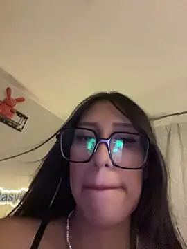 AleFantasy0001 online show from March 17, 4:04 am