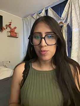 AleFantasy0001 online show from November 9, 4:16 am