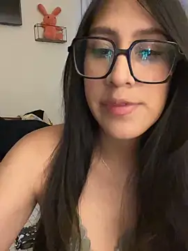 AleFantasy0001 online show from November 15, 4:27 am