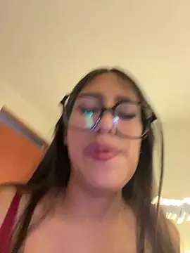 AleFantasy0001 online show from February 13, 5:51 am