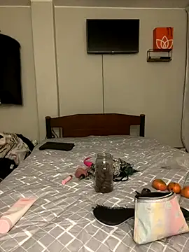 AleFantasy0001 online show from October 15, 4:22 am