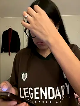 AleFantasy0001 online show from October 2, 1:09 am