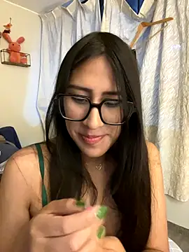 AleFantasy0001 online show from November 6, 12:36 am