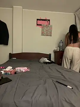 AleFantasy0001 online show from September 10, 10:53 pm