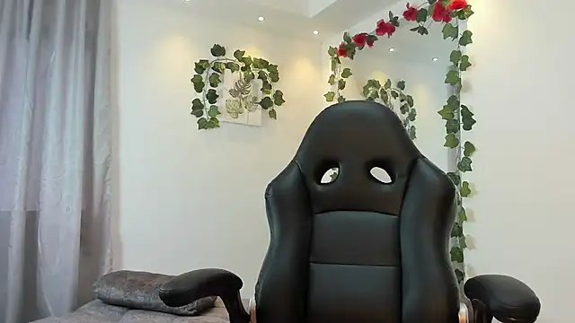 Electraa fox online show from February 12, 12:12 pm