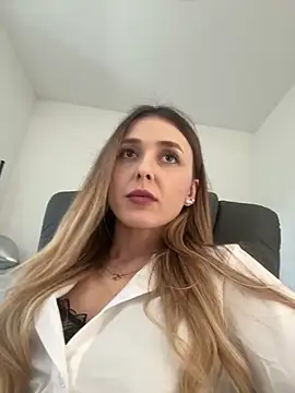 Snapshot of Sophie_Enzo chatting on March 20, 12:22 pm Sophie Enzo online show from March 20, 12:22 pm