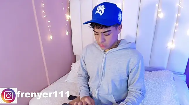 kiing azahell online show from February 26, 5:46 am