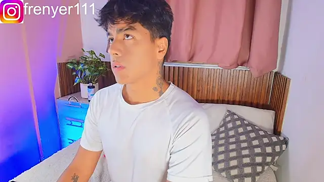 kiing azahell online show from April 11, 3:03 am