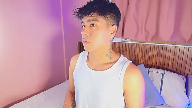 kiing azahell online show from March 19, 2:11 am