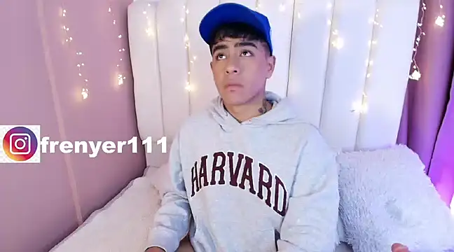 kiing azahell online show from February 21, 7:45 am