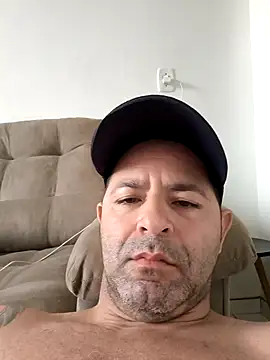 Snapshot of Marciogrei chatting on October 6, 6:52 pm Marciogrei online show from October 6, 6:52 pm
