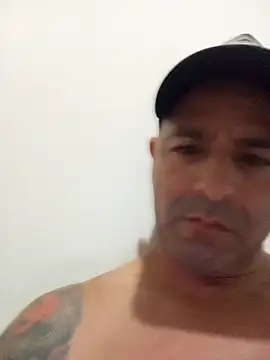 Snapshot of Marciogrei chatting on February 19, 7:48 pm Marciogrei online show from February 19, 7:48 pm