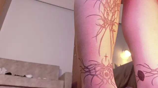 Yuriko May online show from September 24, 3:40 pm