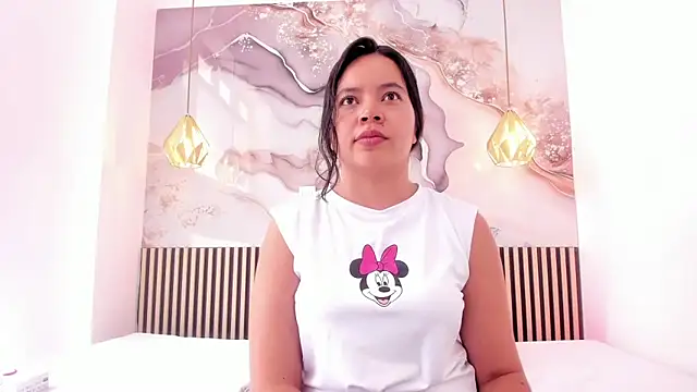 Snapshot of EvelynSweet1 chatting on November 26, 7:14 pm EvelynSweet1 online show from November 26, 7:14 pm