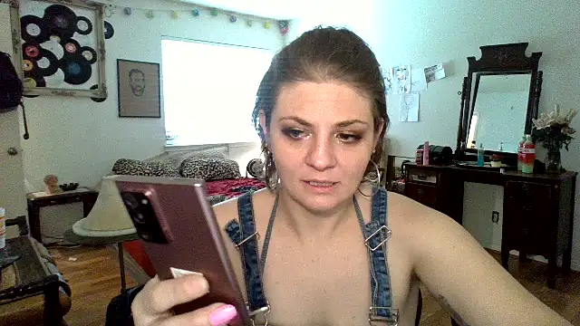 sophiarica online show from April 16, 9:39 pm