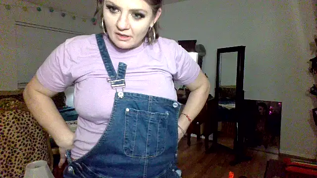 sophiarica online show from May 26, 5:16 am