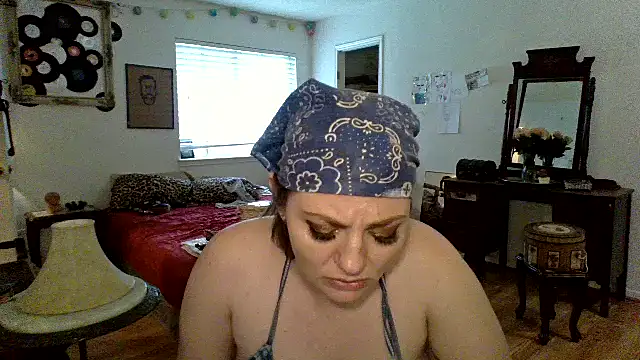 sophiarica online show from April 14, 8:58 pm