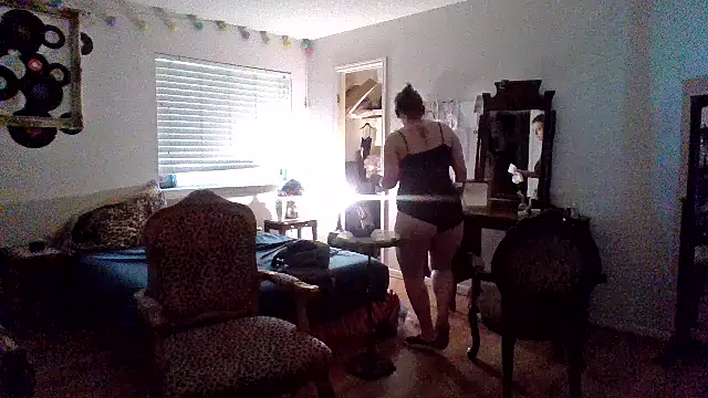 sophiarica online show from June 10, 5:25 pm
